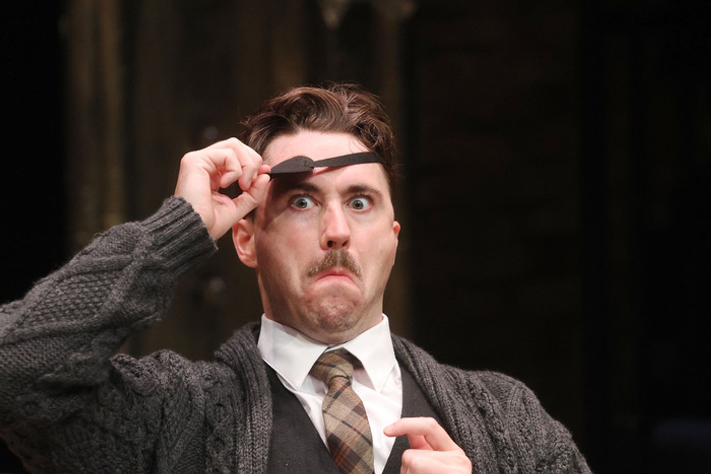 Photos: 39 STEPS at Main Street Theater  Image