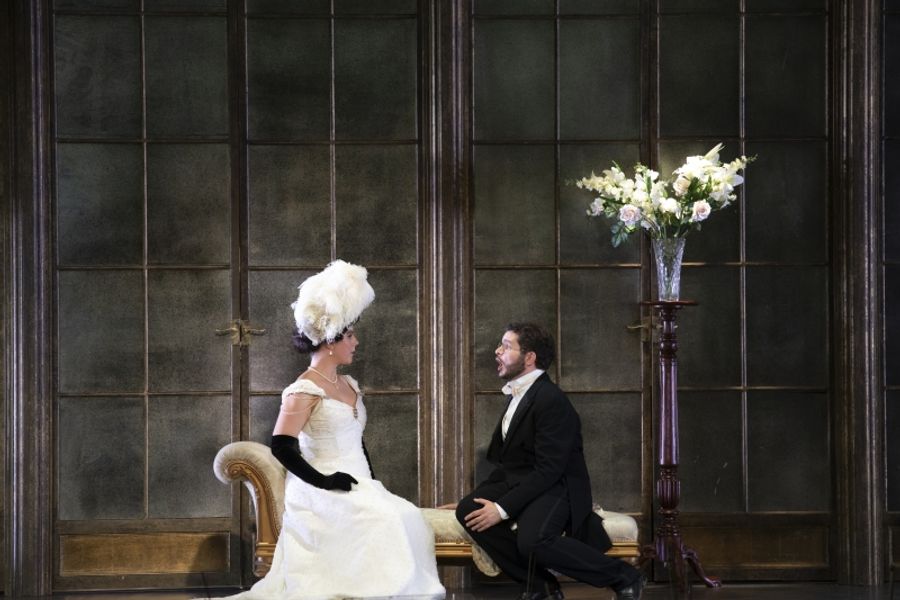 Review: LA TRAVIATA, Opera Holland Park Image