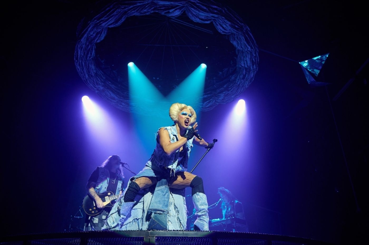 Review: Seann Miley Moore Stuns With A Roof Raising Brilliant Performance of HEDWIG AND THE ANGRY INCH.  Image