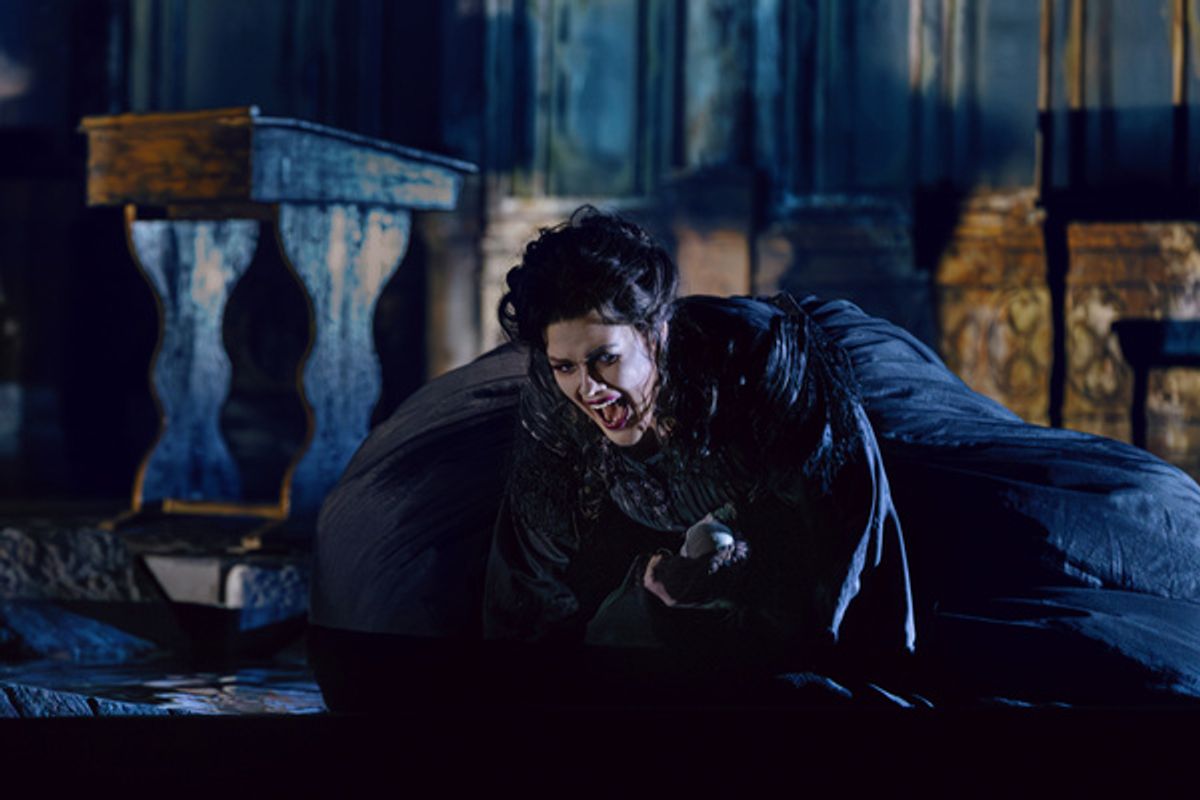 Wendy Bryn Harmer (Miss Jessel), photo by Curtis Brown for the Santa Fe Opera at 