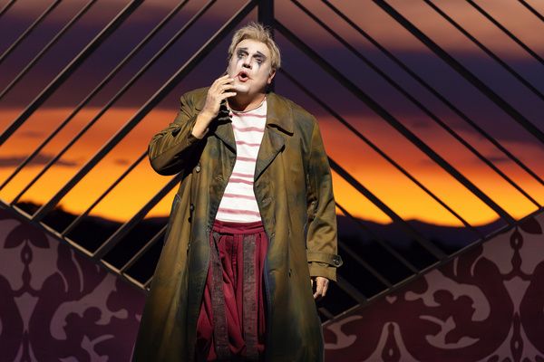 Michael Chioldi (Rigoletto), photo by Curtis Brown for the Santa Fe Opera Photo