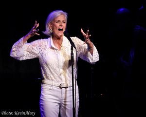 Karen Mason @ BroadwayWorld Karen Mason Photo