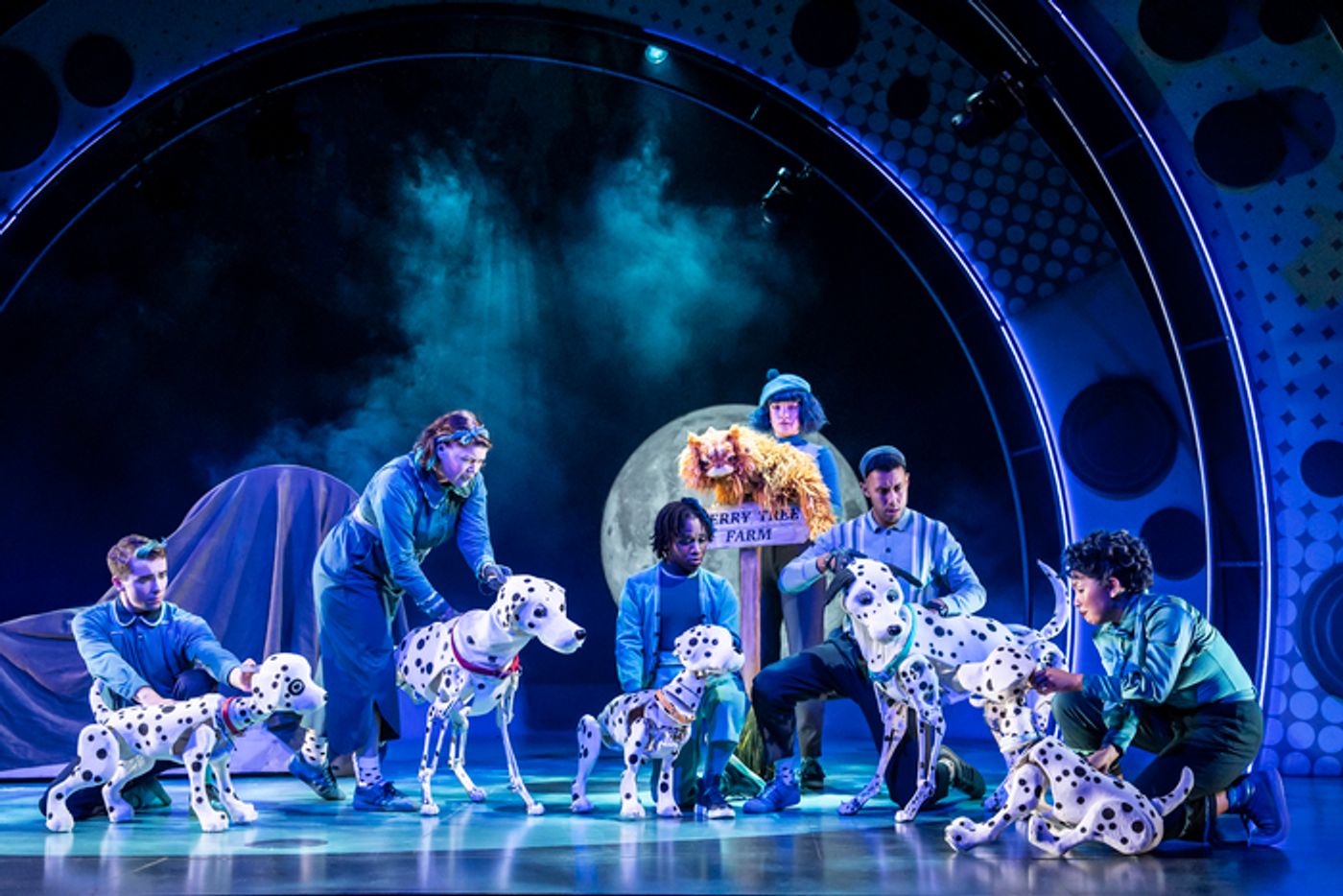 Photos: 101 DALMATIANS THE MUSICAL is Now Playing at the Eventim Apollo  Image