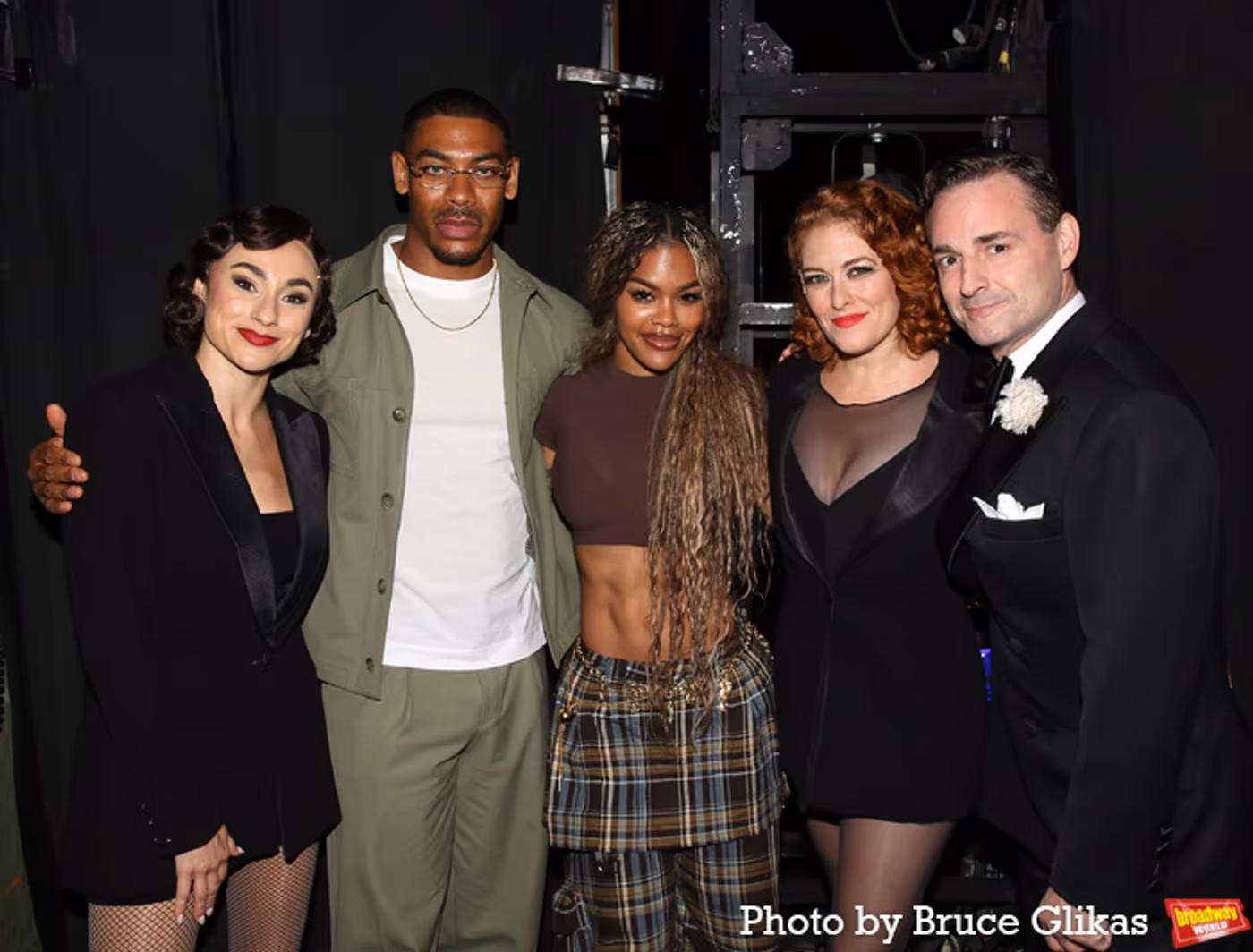 Photos: Teyana Taylor & Aaron Pierre Visit CHICAGO on Broadway  Image