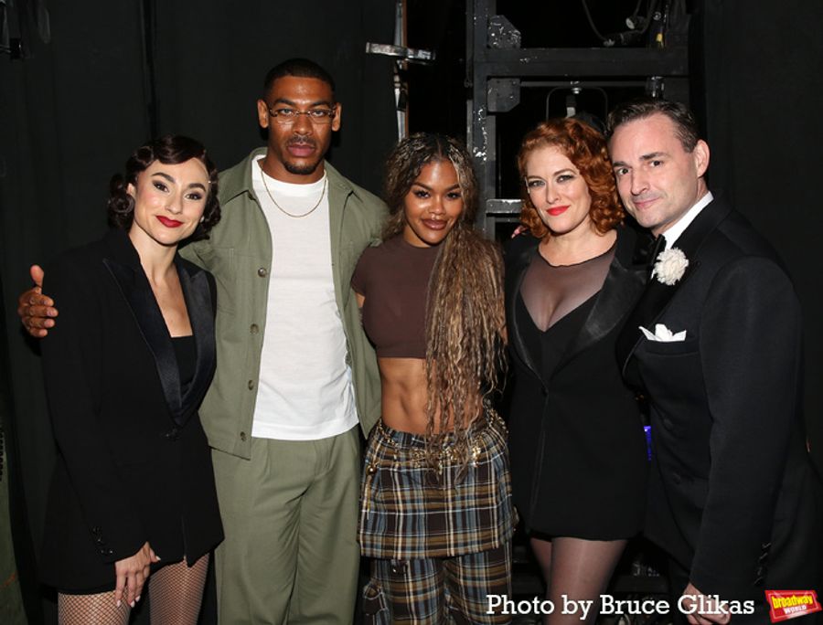 Photos: Teyana Taylor & Aaron Pierre Visit CHICAGO on Broadway Image
