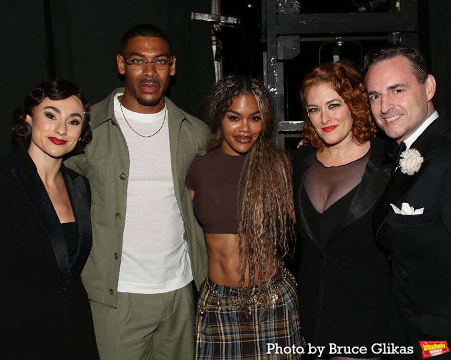 Photos: Teyana Taylor & Aaron Pierre Visit CHICAGO on Broadway Image