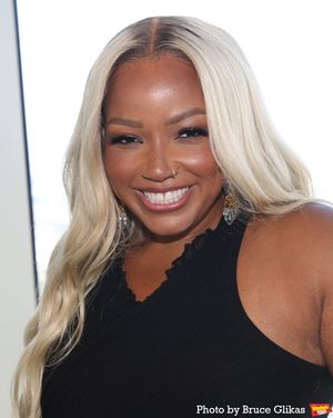 Marisha Wallace @ BroadwayWorld Marisha Wallace Photo