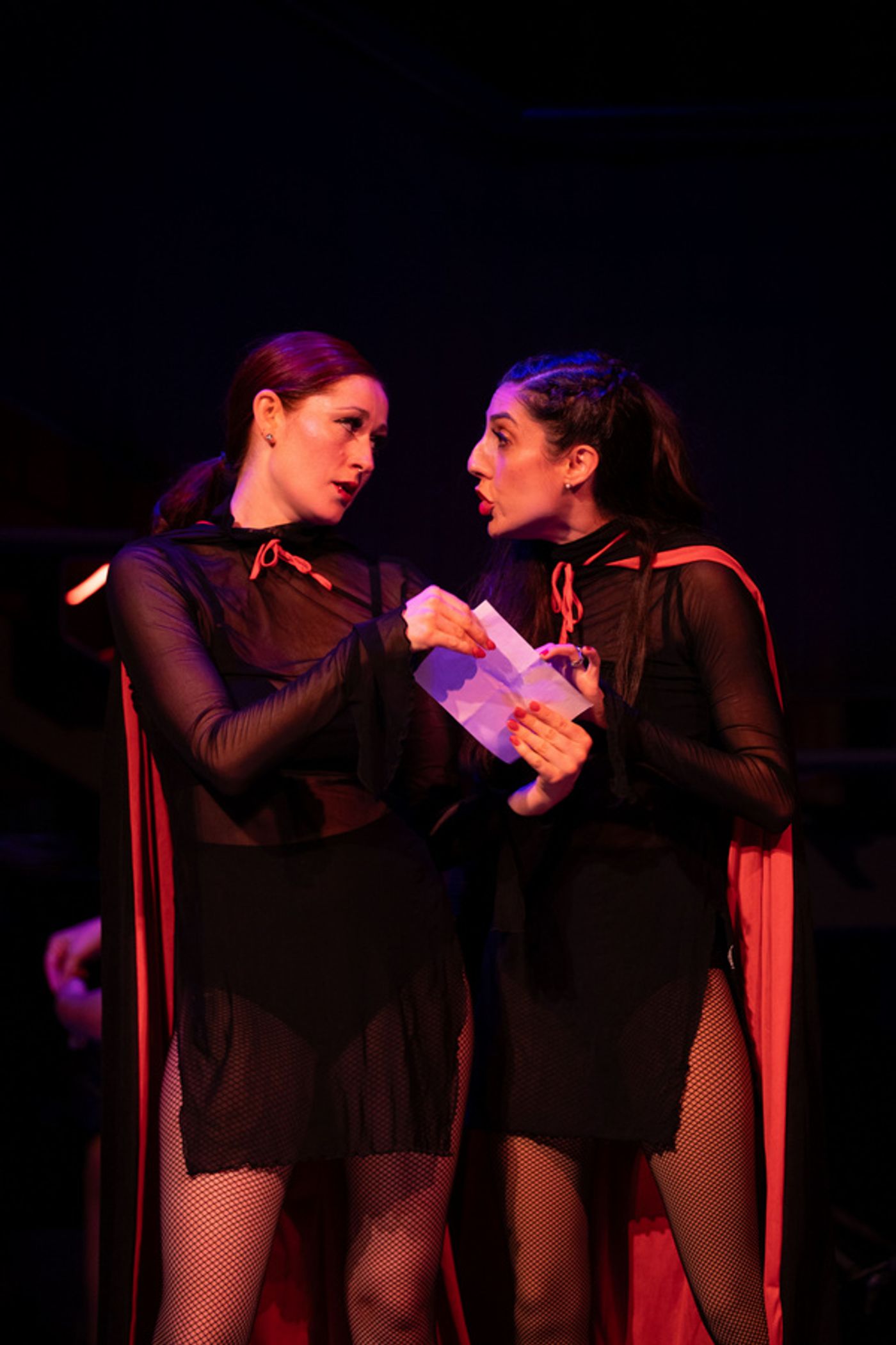 Photos: XOXO: LOVE LETTERS FROM NYC Shines At Chelsea Table & Stage Photos: XOXO: LOVE LETTERS FROM NYC Shines At Chelsea Table & Stage Image