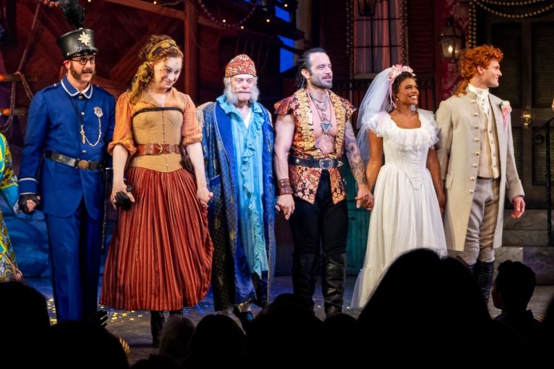 PIRATES! THE PENZANCE MUSICAL Plays Final Broadway Performance Image