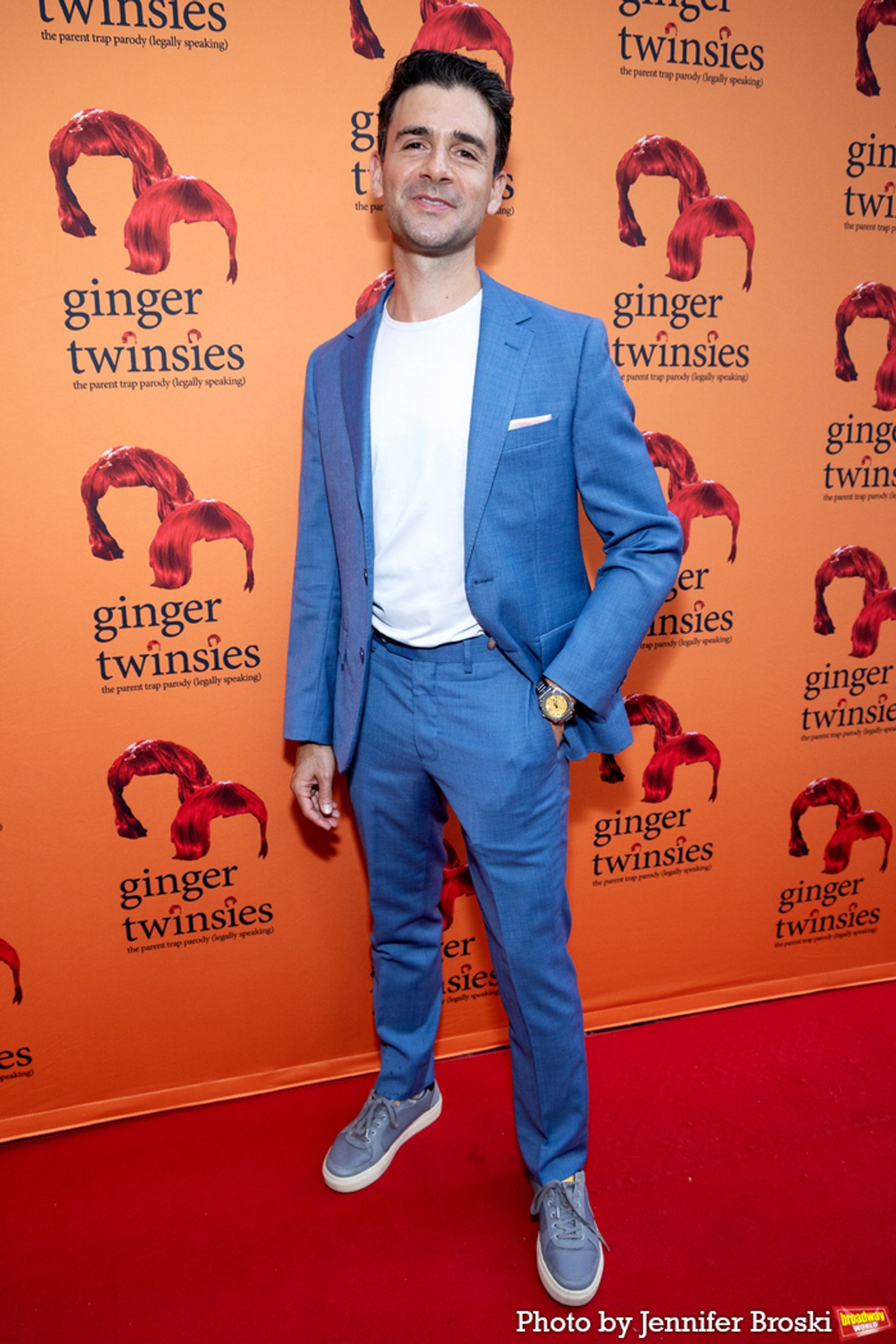 Photos: On the Opening Night Red Carpet for GINGER TWINSIES  Image