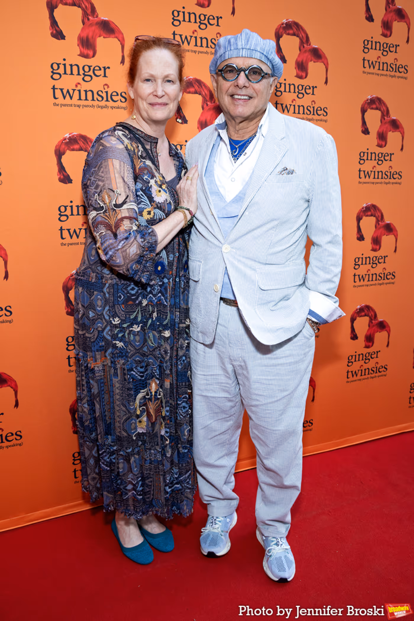 Photos: On the Opening Night Red Carpet for GINGER TWINSIES  Image