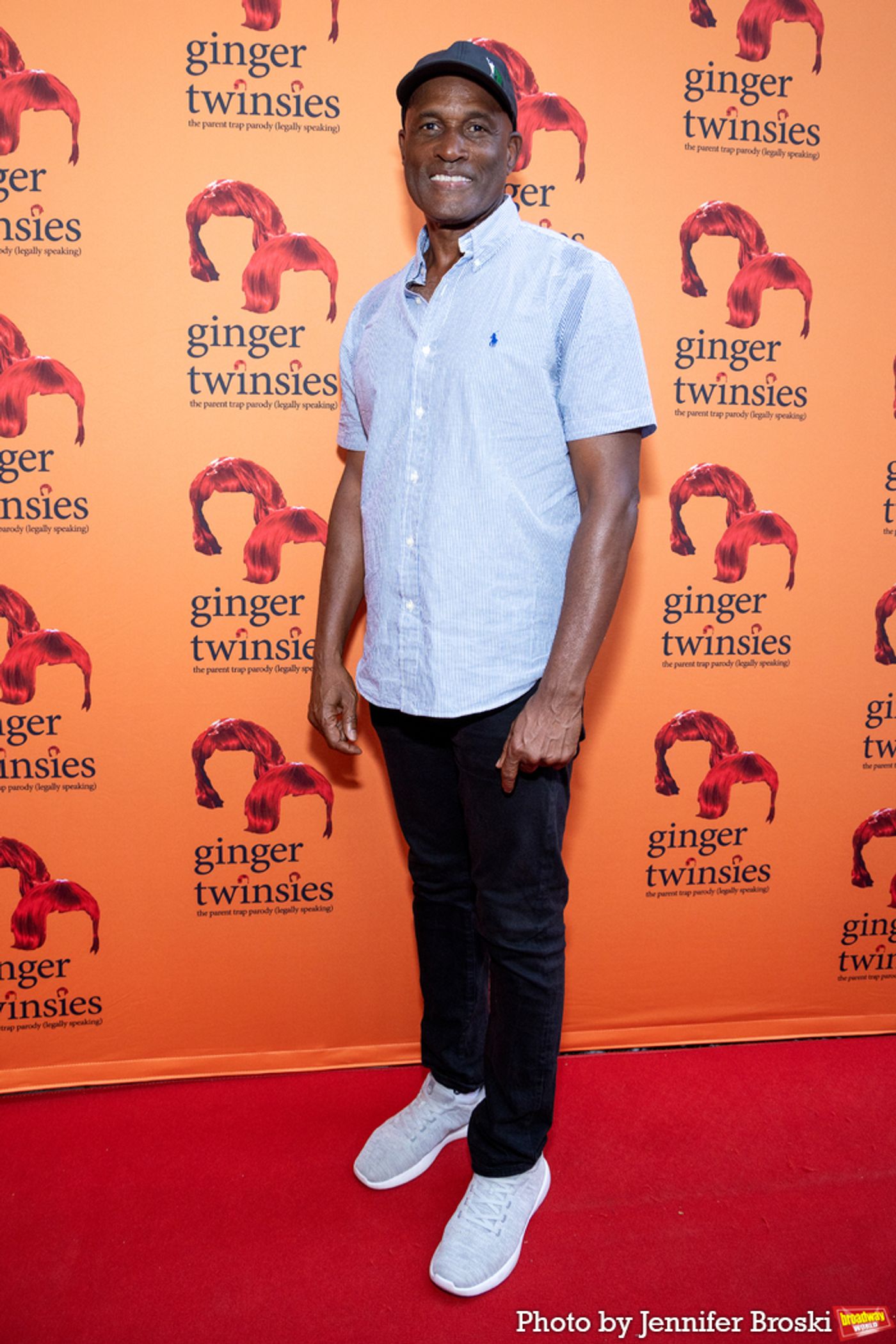Photos: On the Opening Night Red Carpet for GINGER TWINSIES  Image