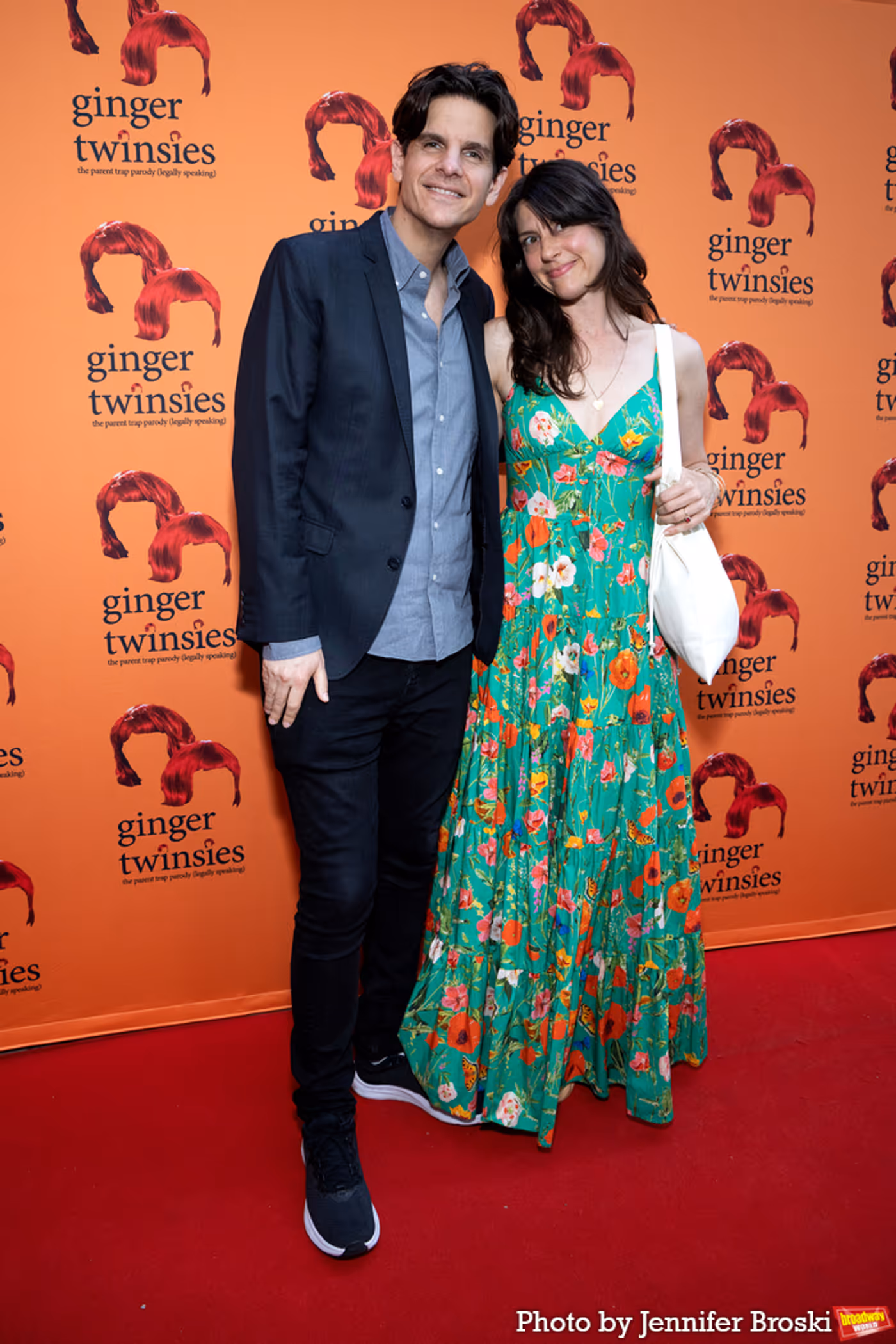 Photos: On the Opening Night Red Carpet for GINGER TWINSIES  Image