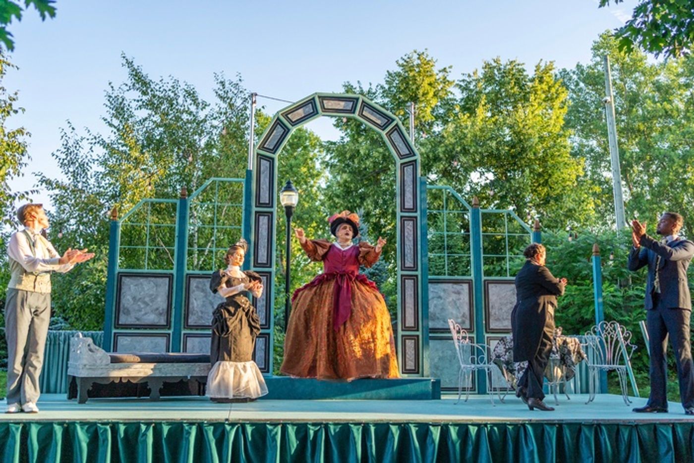Photos: THE IMPORTANCE OF BEING EARNEST as Part of Shakespeare in the Parks in Montreal  Image