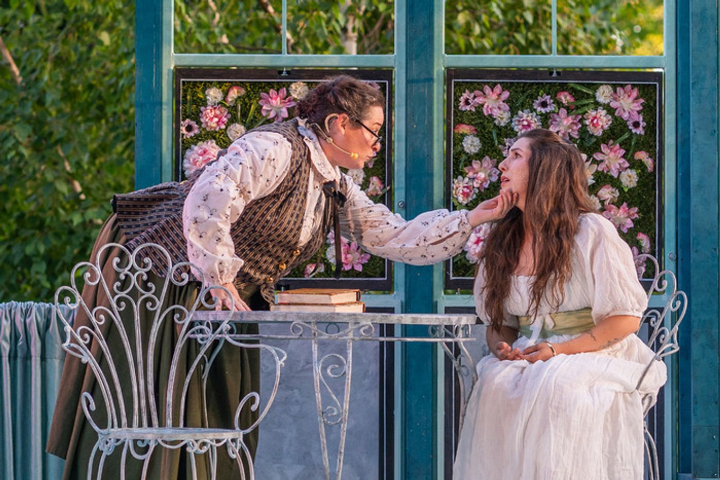 Photos: THE IMPORTANCE OF BEING EARNEST as Part of Shakespeare in the Parks in Montreal Photos: THE IMPORTANCE OF BEING EARNEST as Part of Shakespeare in the Parks in Montreal Image