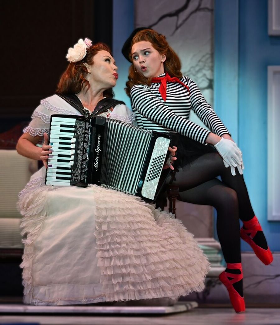 Photos: Robyn Hurder, Andrew Durand, and More Star in HIGH SOCIETY at Ogunquit Playhouse Image