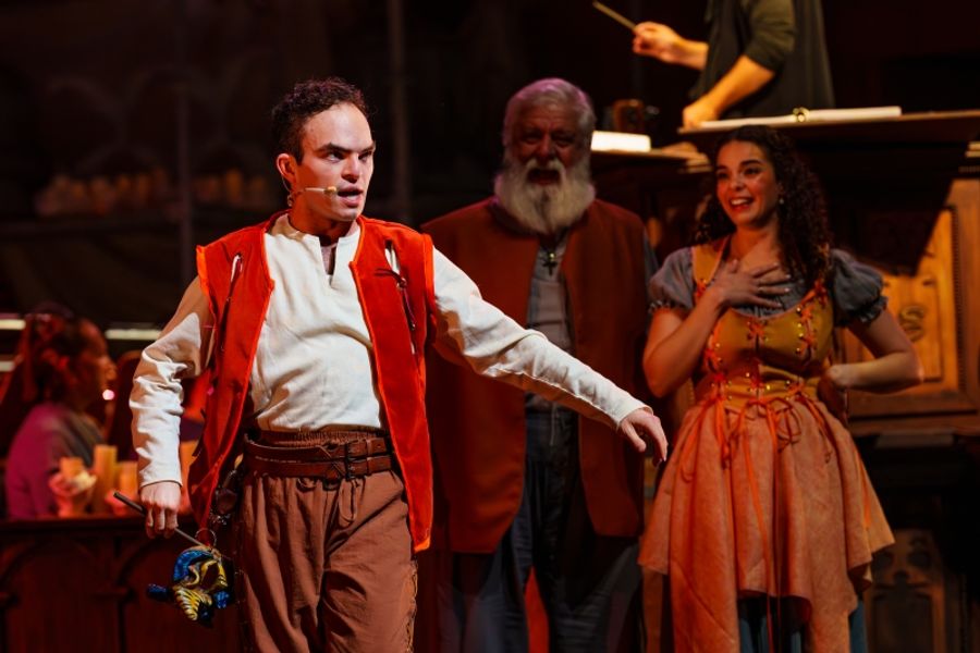 Review: Encore Performing Arts' THE HUNCHBACK OF NOTRE DAME Image