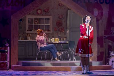 Charlotte Campbell and Sara Mackie Photo