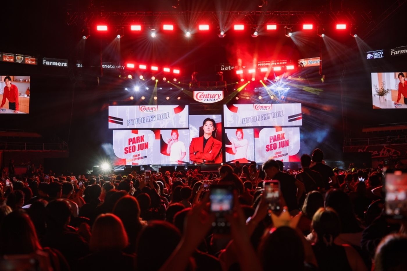 Photos: Park Seo-joon Charms Fans at 'Fit for Any Role' Event  Image