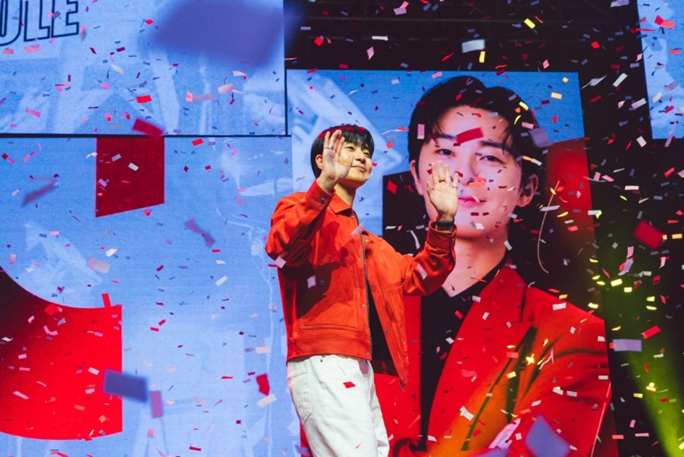 Photos: Park Seo-joon Charms Fans at 'Fit for Any Role' Event  Image