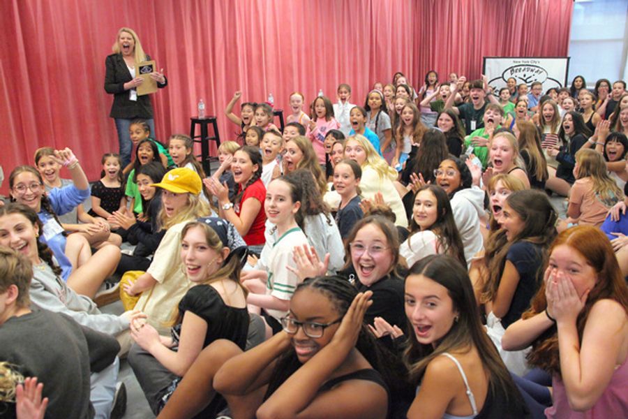 Photos: Joy Woods Surprises Students At Broadway Artists Alliance  Image