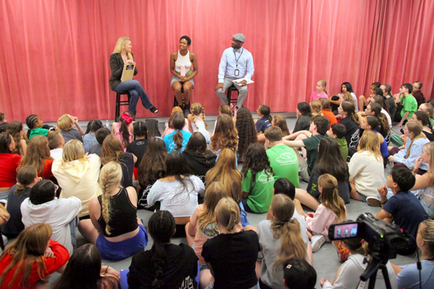 Photos: Joy Woods Surprises Students At Broadway Artists Alliance  Image
