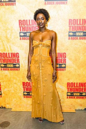 Courtnee Carter Photo