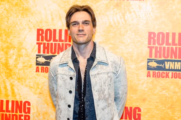 Justin Matthew Sargent Photo