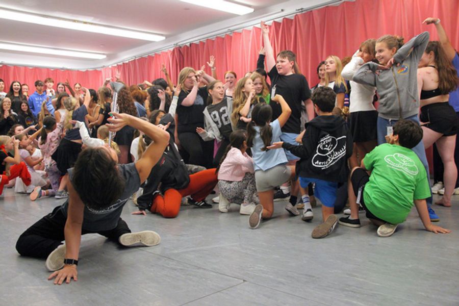 Photos: Jasmine Amy Rogers Joins Students At Broadway Artists Alliance Image