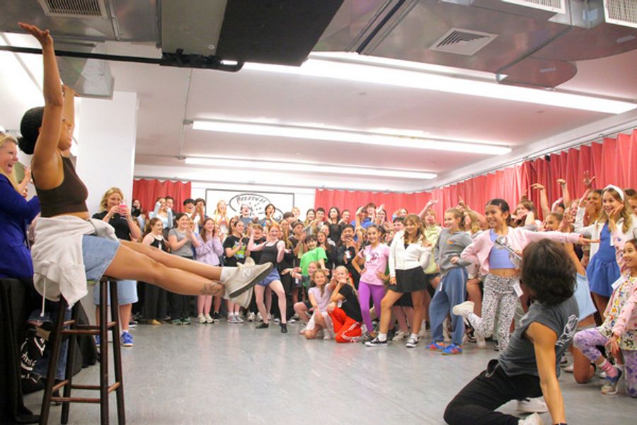 Photos: Jasmine Amy Rogers Joins Students At Broadway Artists Alliance Image