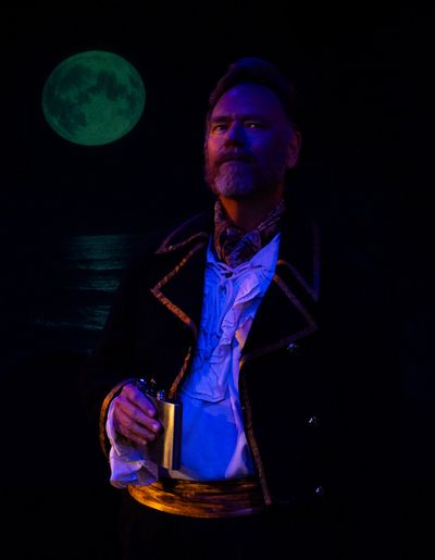 Richard Koons as Captain Spar Photo