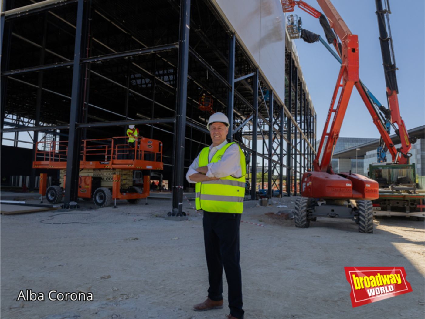 PHOTO: Visitamos las obras del Teatro Audrey PHOTO: Visitamos las obras del Teatro Audrey Image