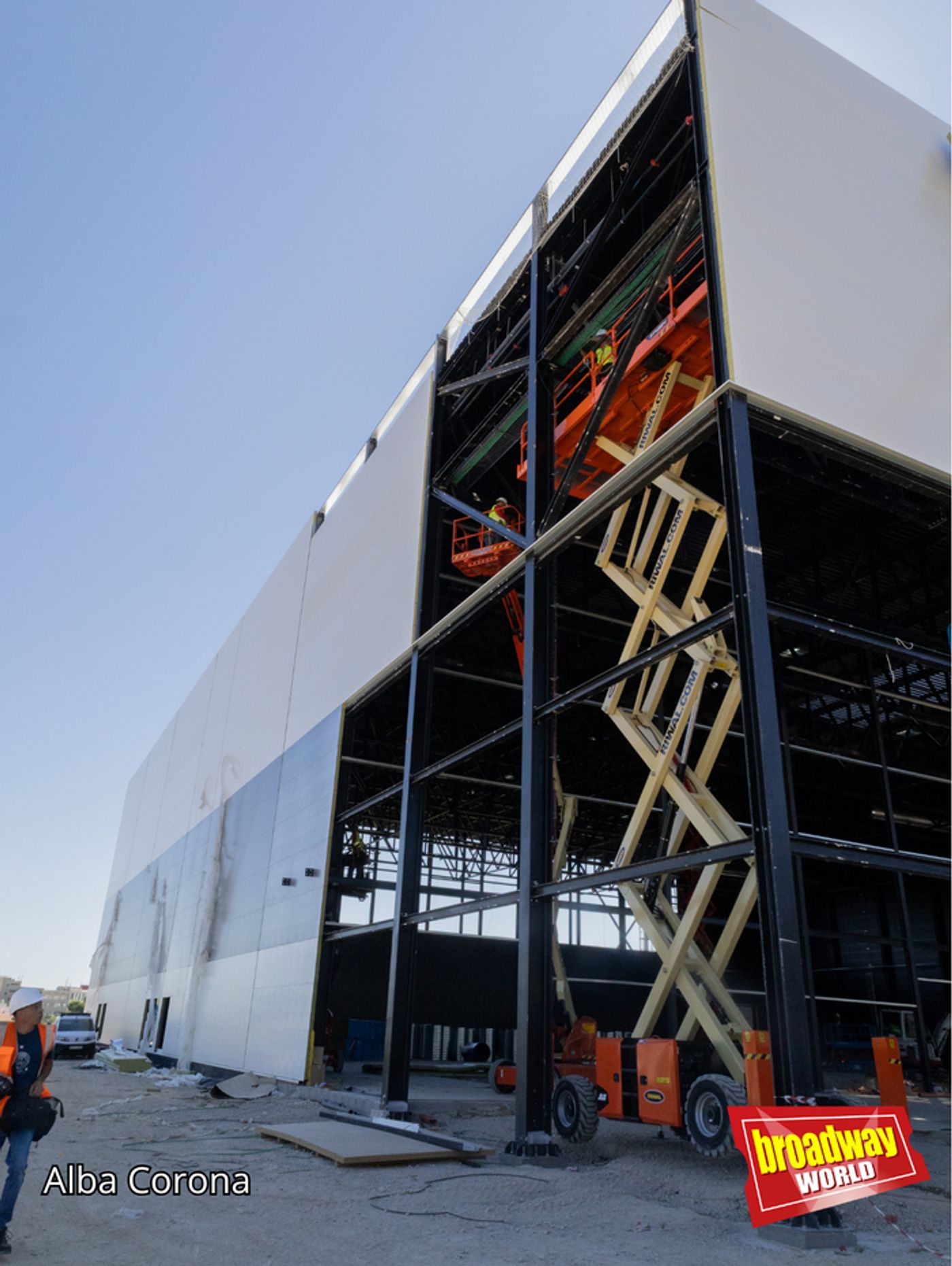 PHOTO: Visitamos las obras del Teatro Audrey PHOTO: Visitamos las obras del Teatro Audrey Image