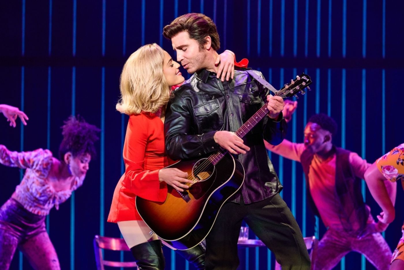 Review: Neil Diamond Musical A BEAUTIFUL NOISE Arrives at OC's Segerstrom Center  Image