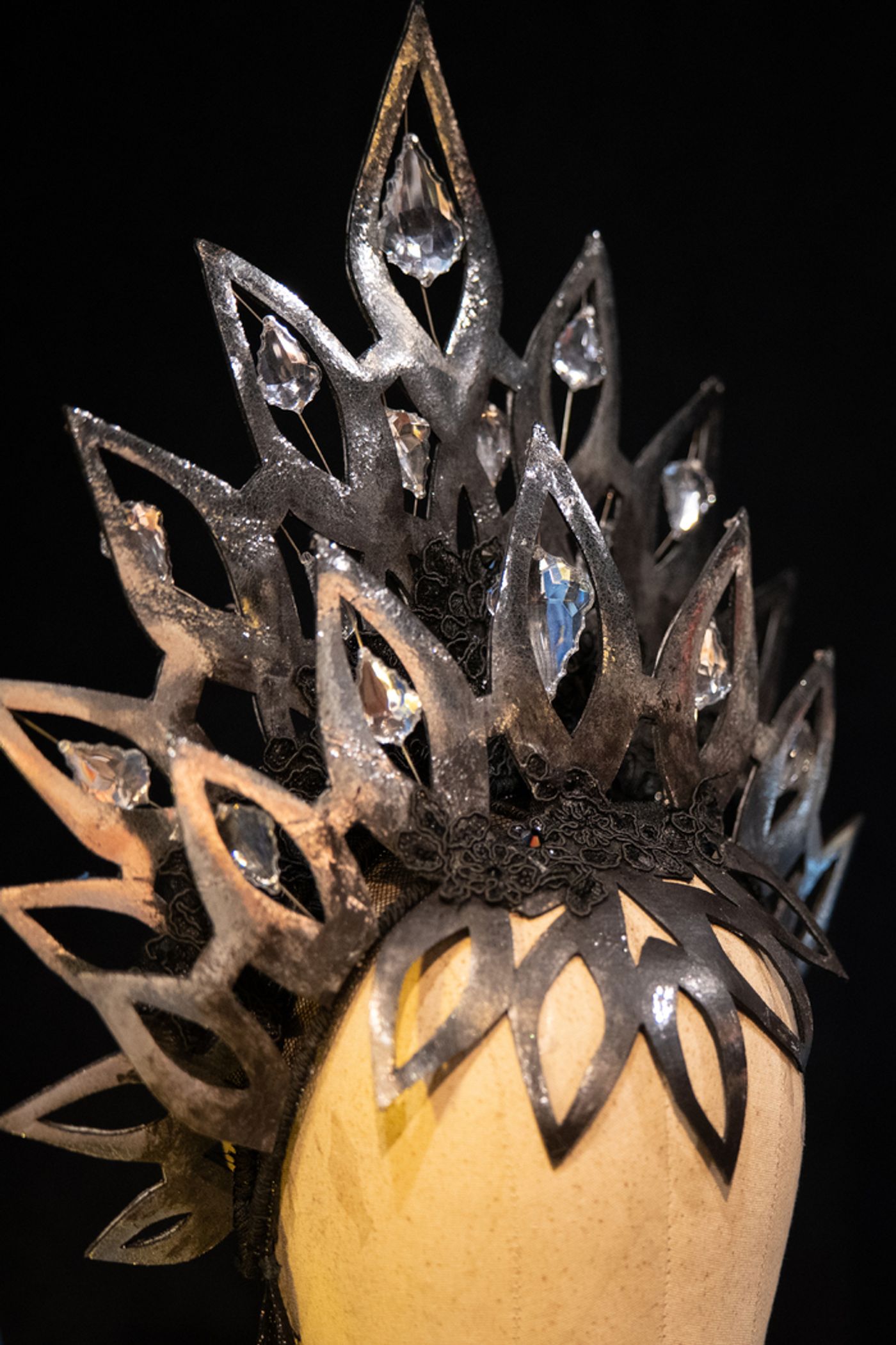 Photos: See Costumes Worn by Meryl Streep, Al Pacino & More in the Public Theater's Shakespeare Costume Exhibit  Image