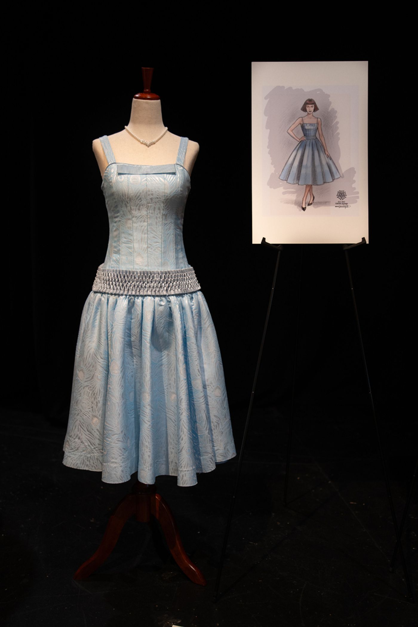 Photos: See Costumes Worn by Meryl Streep, Al Pacino & More in the Public Theater's Shakespeare Costume Exhibit  Image