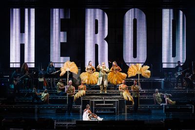 Cynthia Erivo, Josh Gad, and the cast of JESUS CHRIST SUPERSTAR Photo