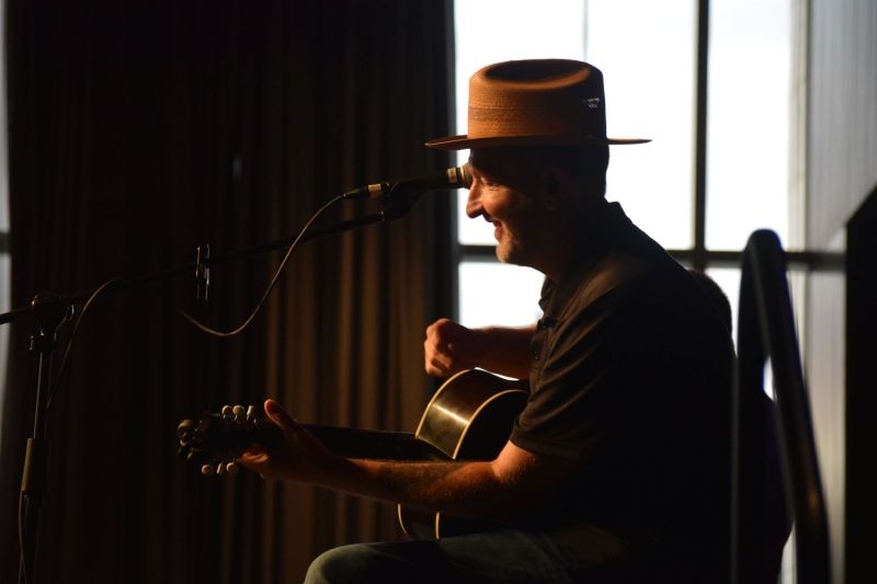 Review: TREY JOHNSON at MAD House 101 Restaurant & Bar Review: TREY JOHNSON at MAD House 101 Restaurant & Bar Image