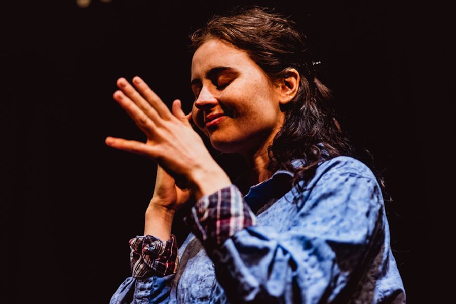 Photos: Natalie Grove's JELLO BRAIN At Edinburgh Fringe Image