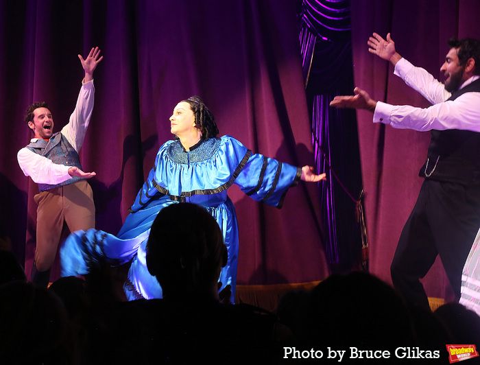 Photos: Jinkx Monsoon, Michael Urie, and More Take First Bows in OH, MARY! — photo 2 of 21