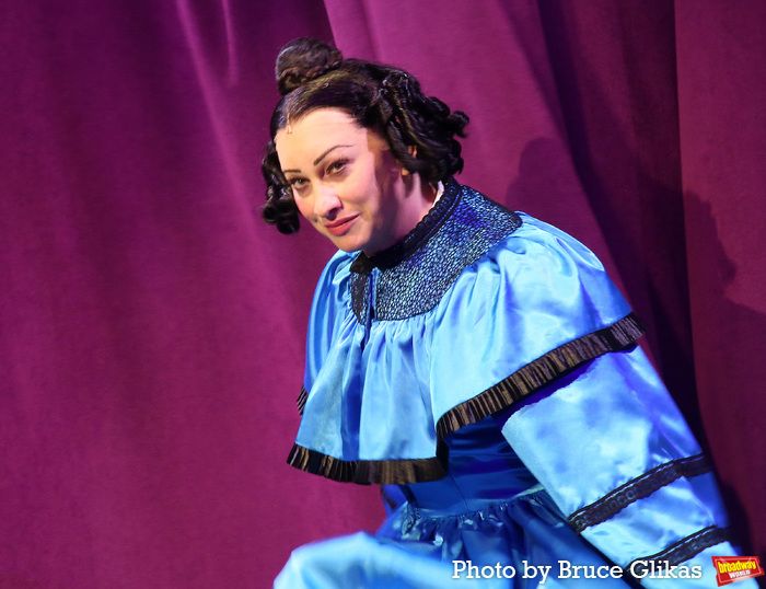 Photos: Jinkx Monsoon, Michael Urie, and More Take First Bows in OH, MARY! — photo 3 of 21