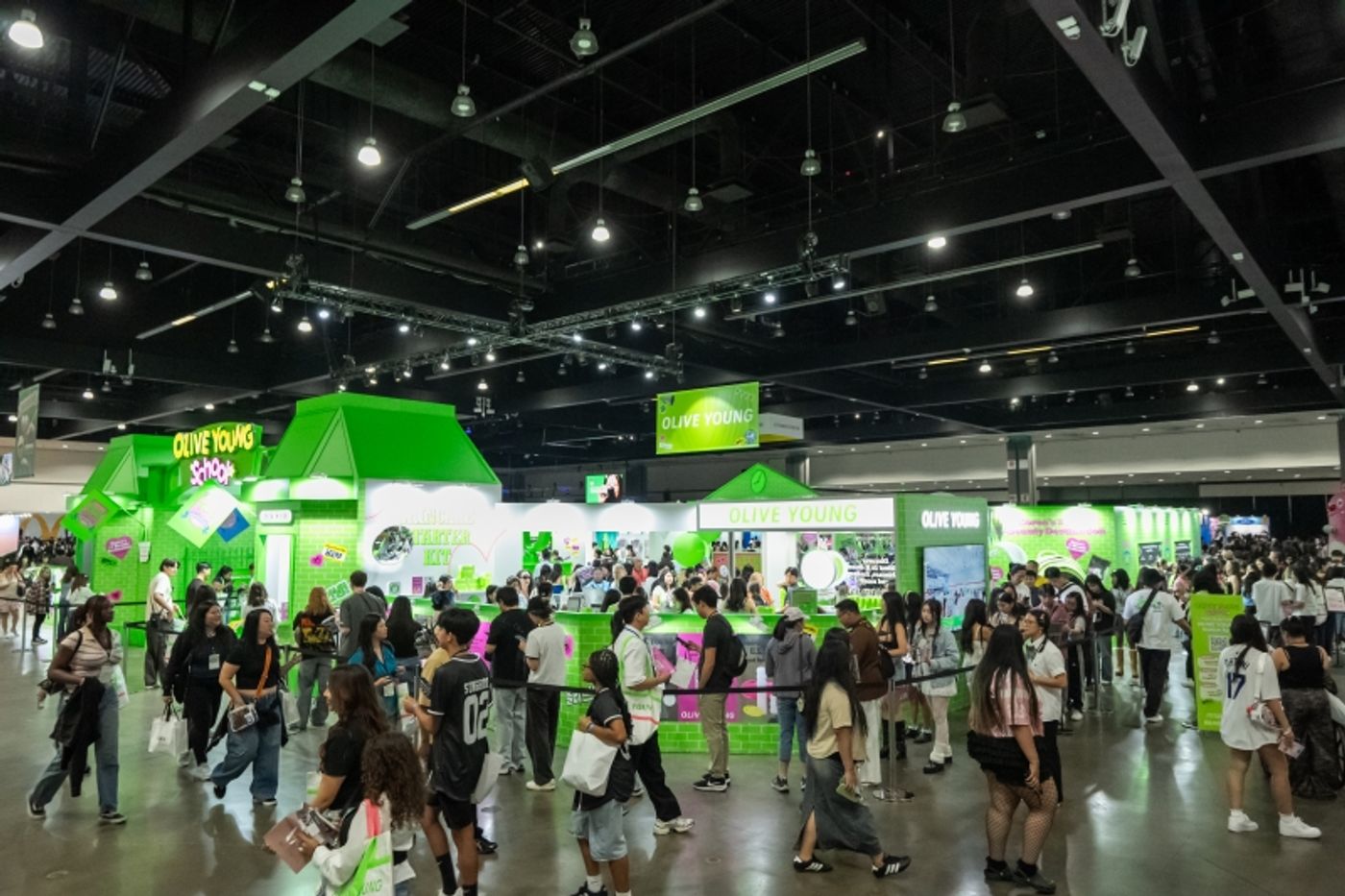 KCON LA 2025 Recap: All of the Stages, Booths, Activities, and More!  Image