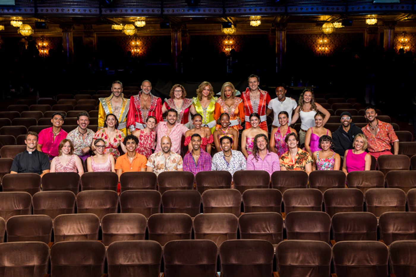 Photos: MAMMA MIA! on Broadway Hosts Alumni Night  Image