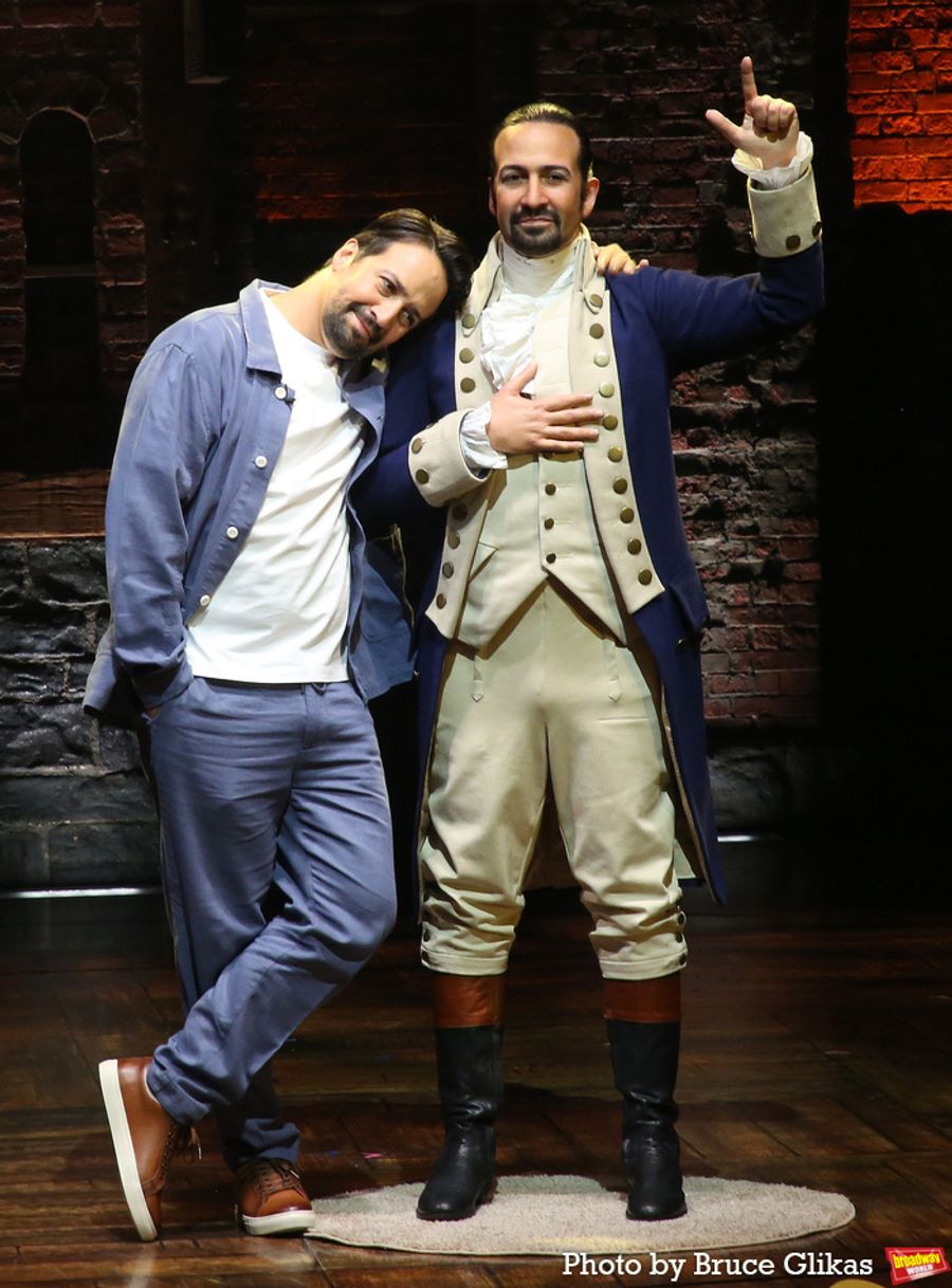 Photos: Lin-Manuel Miranda Poses With His New Wax Figure  Image