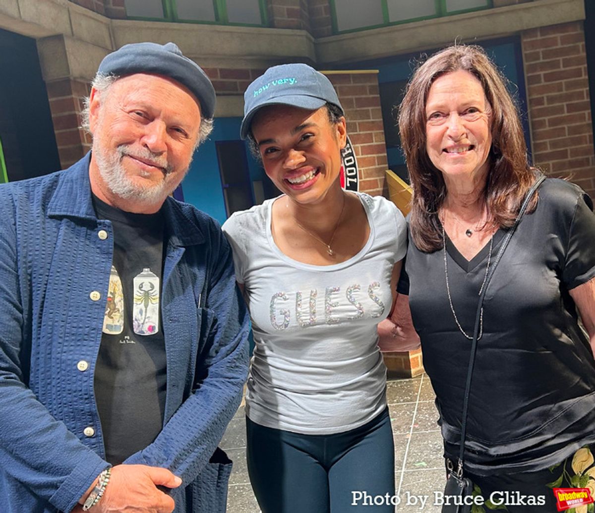 Billy Crystal, Lorna Courtney and Janice Crystal  at 