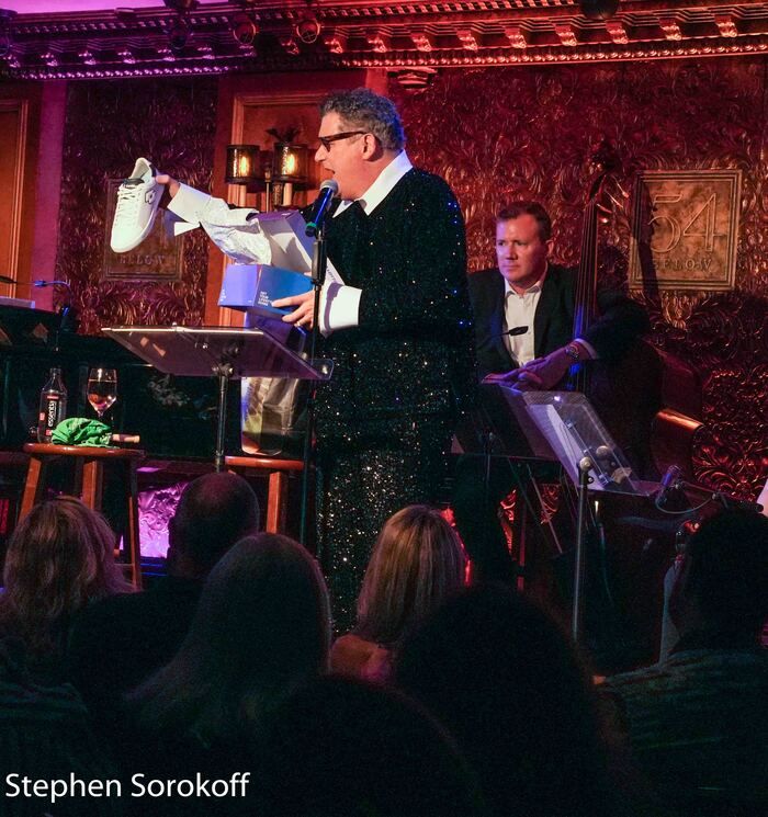 Review: ISAAC MIZRAHI SURVIVES DEMOCRACY at 54 Below: Lovable, Bawdy, & Honest Image