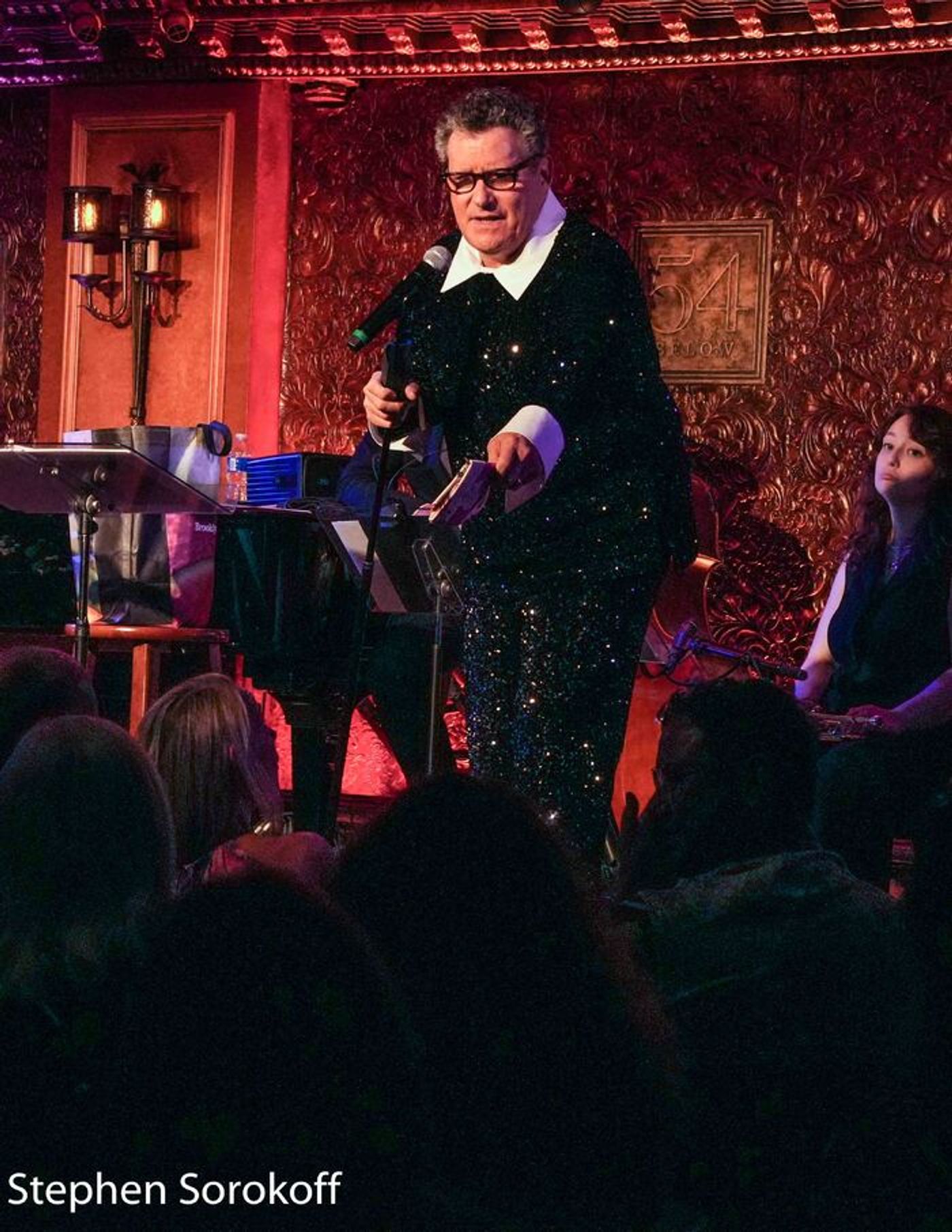 Review: ISAAC MIZRAHI SURVIVES DEMOCRACY at 54 Below: Lovable, Bawdy, & Honest  Image