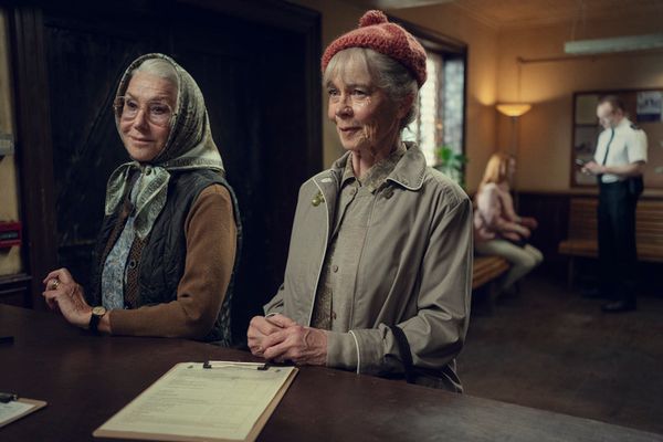 Helen Mirren and Celia Imrie Photo