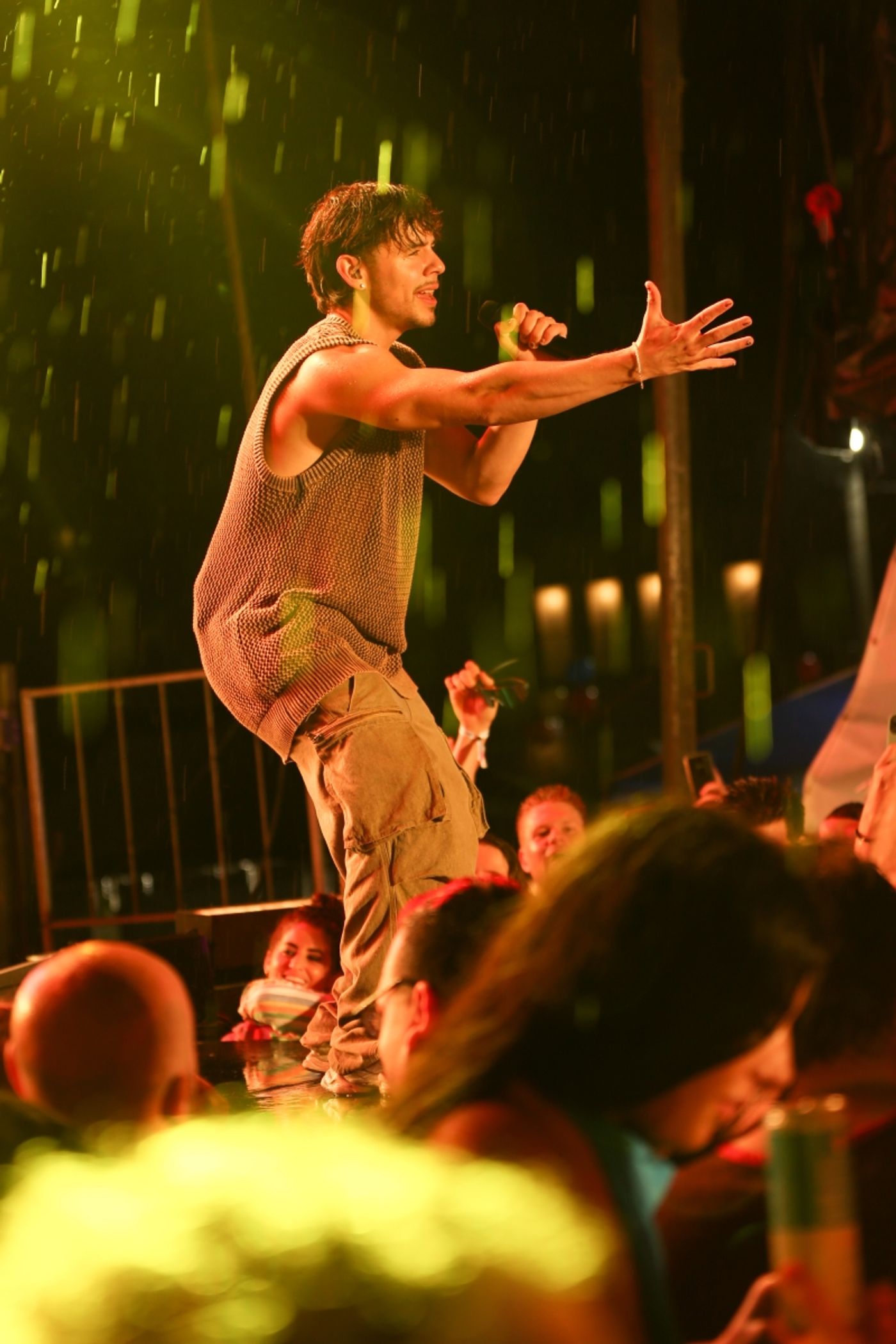 Interview: David Archuleta of EARTHLY DELIGHTS at The Gramercy Theatre  Image