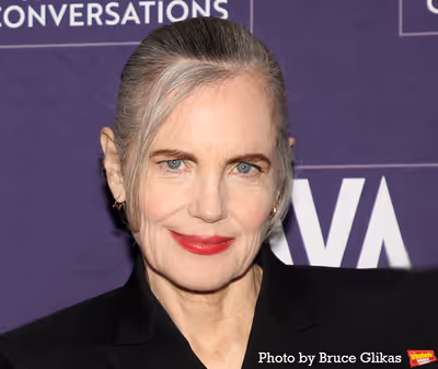 Elizabeth McGovern Photo